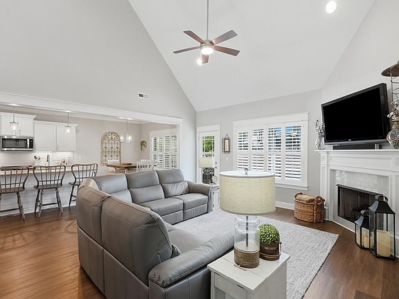 4th image of 8073 Slugger Way