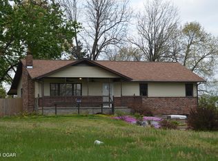 331 E Daugherty Rd, Neosho, MO 64850