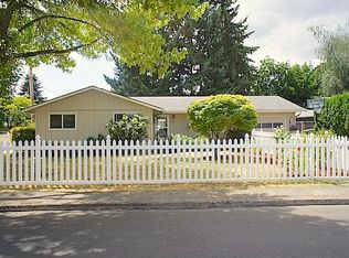 2582 Allan Ave, Hubbard, OR 97032
