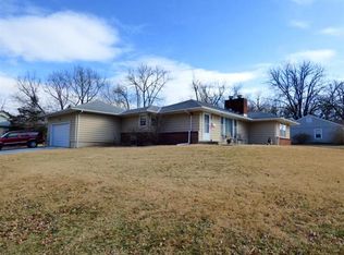 7801 Robinson St, Overland Park, KS 66204