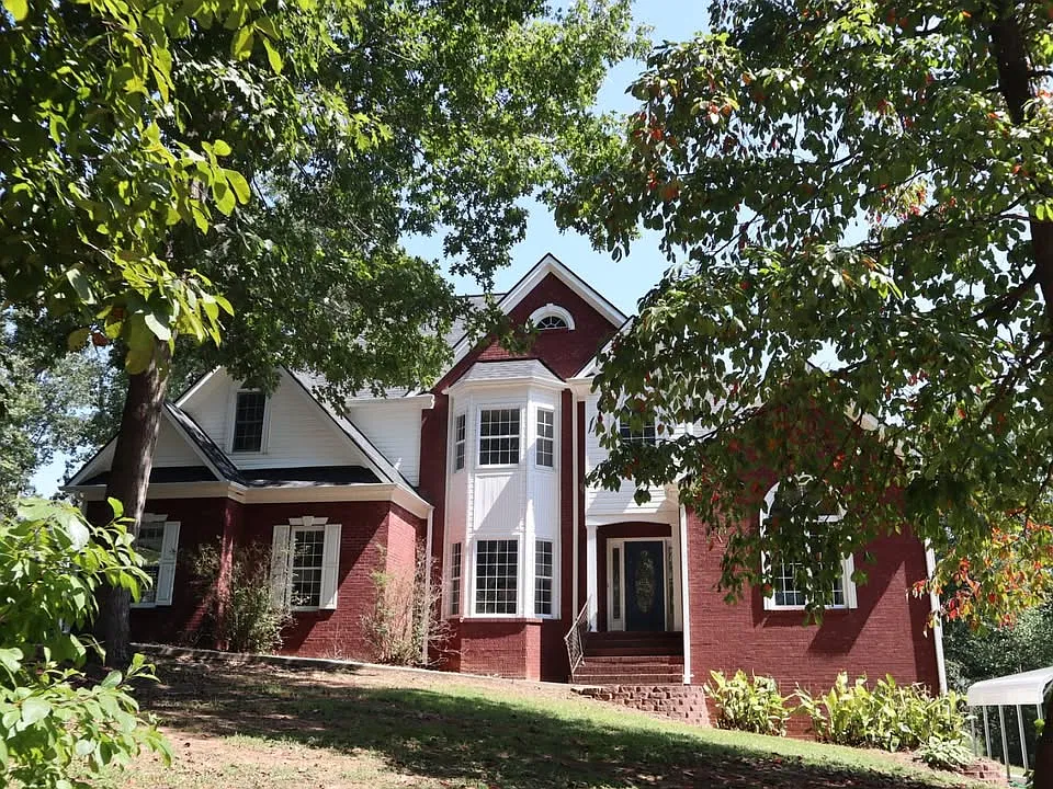 1130 Williams Bridge Rd