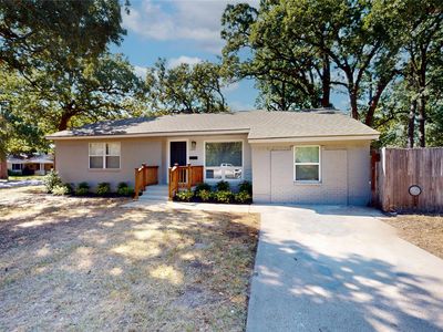 1820 Oak Tree Ln, Arlington, TX, 76013