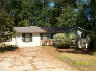 365 Pinehurst Dr, Stockbridge, GA 30281