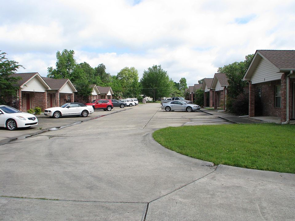 2nd image of 51 Bluebird Ln