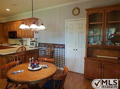 5th image of 2814 Regents Park Ln