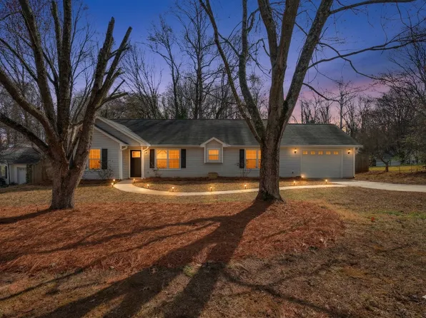 8018 Maxwelton Dr, Huntersville, NC 28078