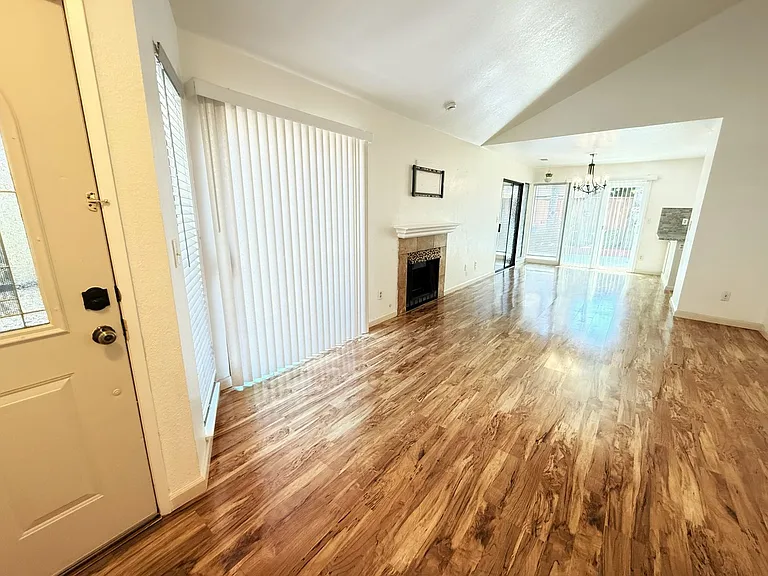 208 Grovewood Loop — Photo 3
