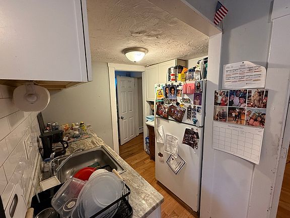 2nd image of 110 River St