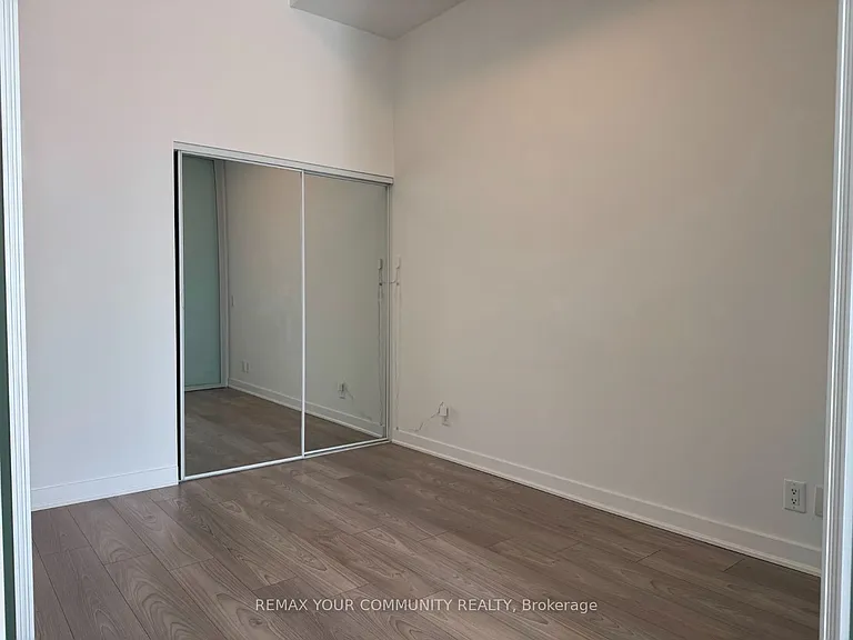 120 Parliament St #501 — Photo 5