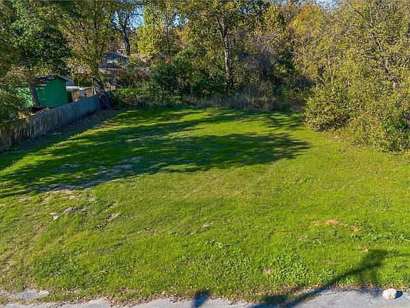 3rd image of 1815 Kingsley Dr