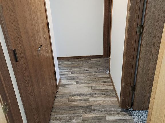 3rd image of 2300 S Sycamore Ave #5