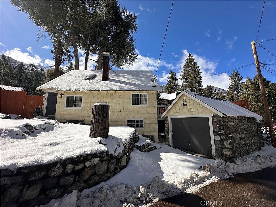 1st image of 41163 Pine Dr
