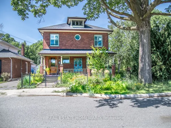 96 James St W, Cobourg, ON K9A 2K2