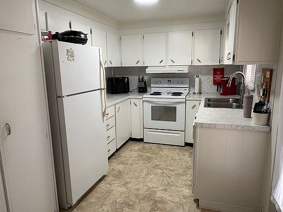 3rd image of 24 Turtle Rd