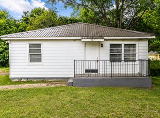 167 2nd St SE, Graysville, AL 35073