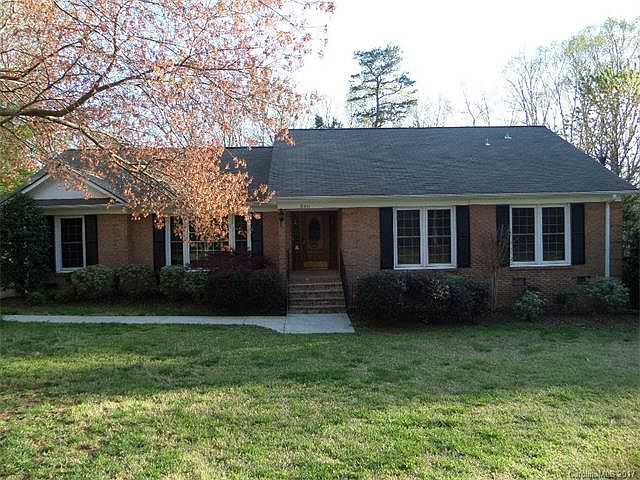 1st image of 8011 Cliffside Dr