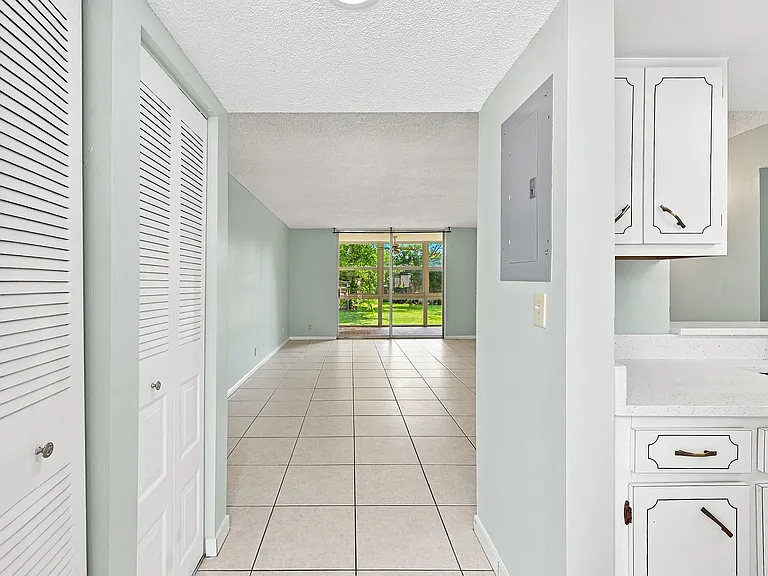 950 NW 80th Ave #204 — Photo 4