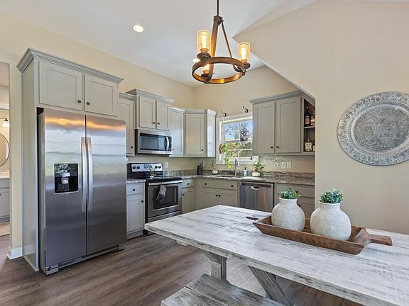 4th image of 6019 Bluewater Dr
