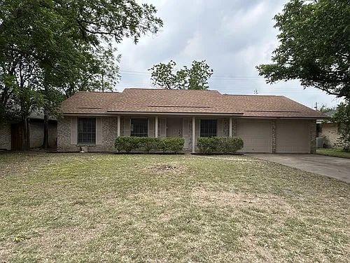 1805 Broadmoor Dr Photo 1