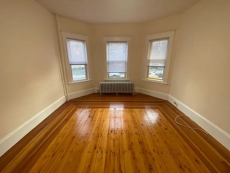 33 Everett Ave #1 — Photo 17