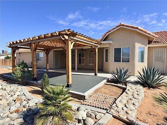 2nd image of 20158 Yucca Loma Rd
