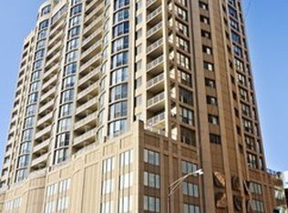600 N Dearborn St APT 1606, Chicago, IL 60654
