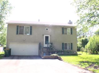 W198 Tulip Dr, Genoa City, WI 53128