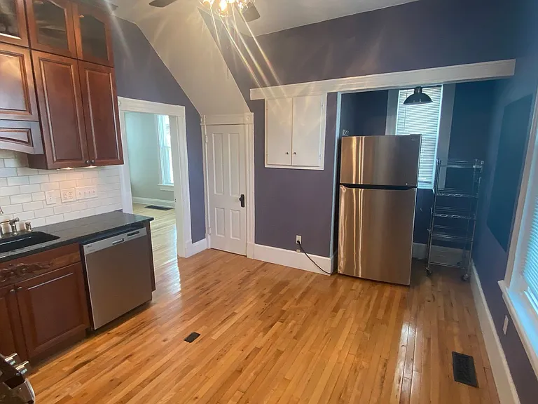 80 King Ave — Photo 41