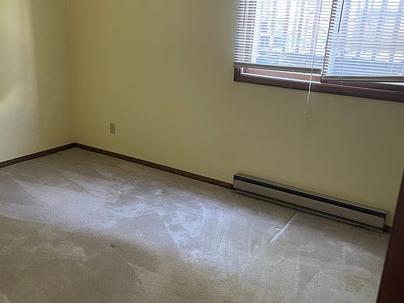 3rd image of 2917 Beverly Hills Dr #2