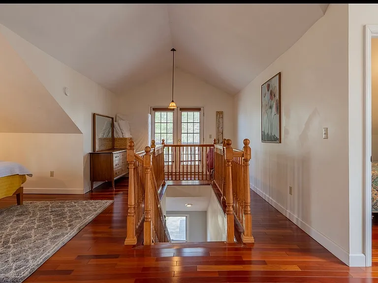 1701 Sterling Dr — Photo 9