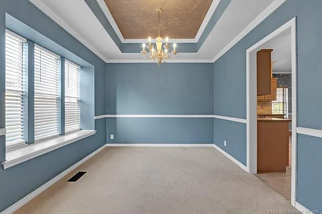 1312 N Willow Ave W — Photo 5