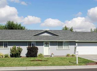 4710 Holly Way, West Richland, WA