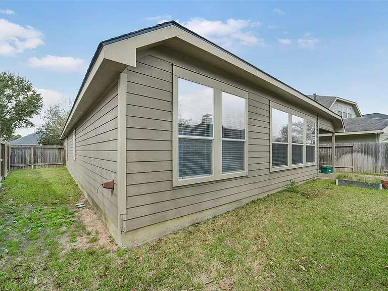 18930 Magnolia Arbor Ln — Photo 32