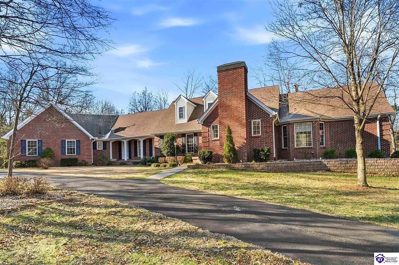 555 Fort Ave photo 1