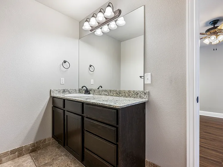 3803 SW Capstone Ave — Photo 15