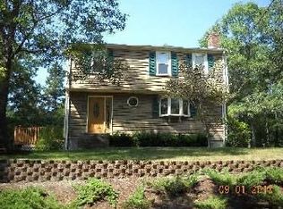 19 Little Micajahs Pond Rd, Plymouth, MA 02360