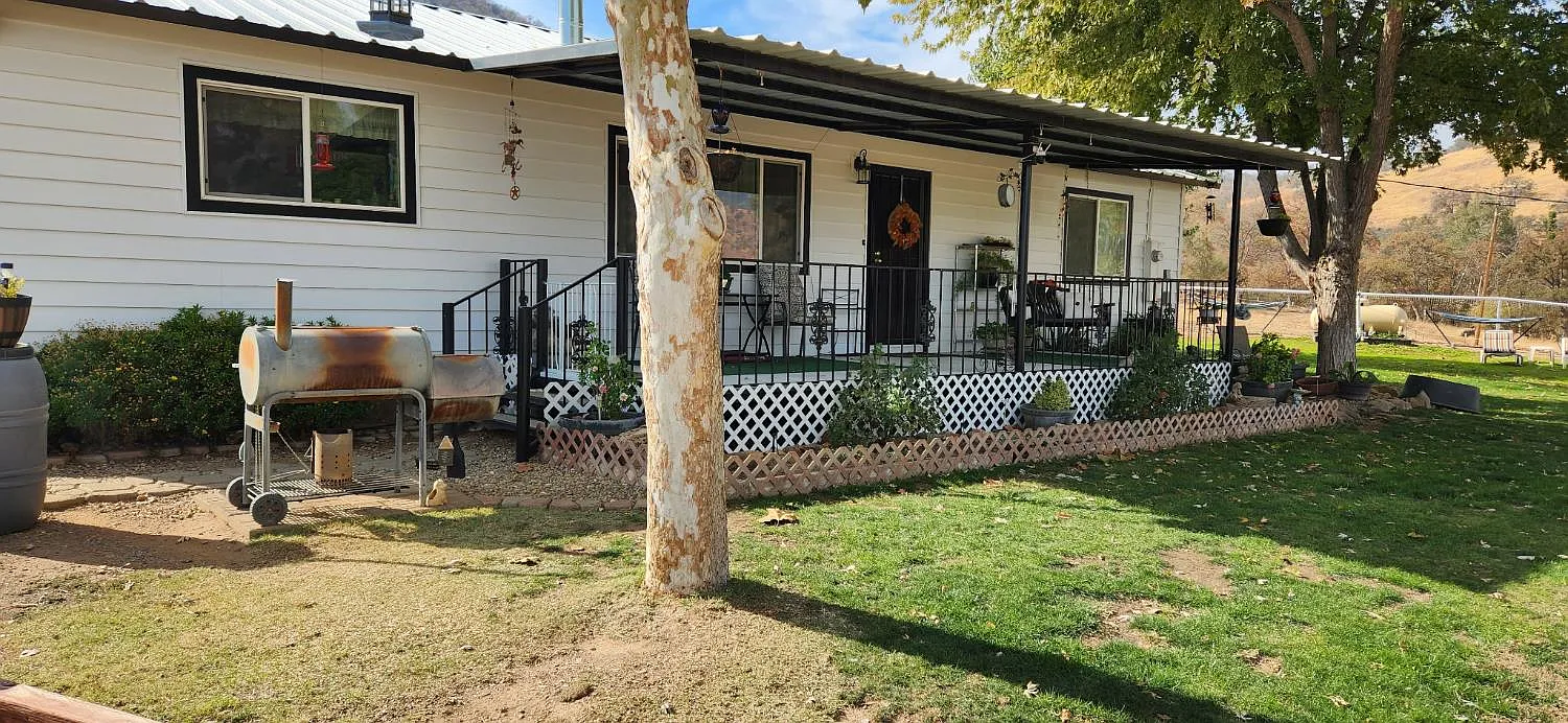 28755 Burrough Valley Rd photo 1