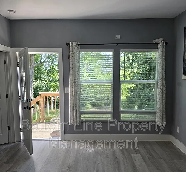 51 Hawthorne St SW — Photo 11