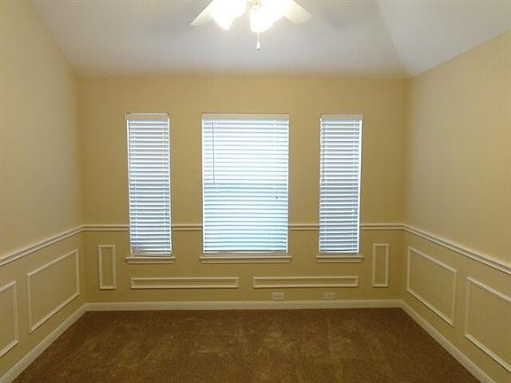 5th image of 3140 E Lancaster Ave