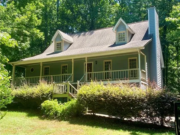 361 Stratford Dr, Douglasville, GA 30134