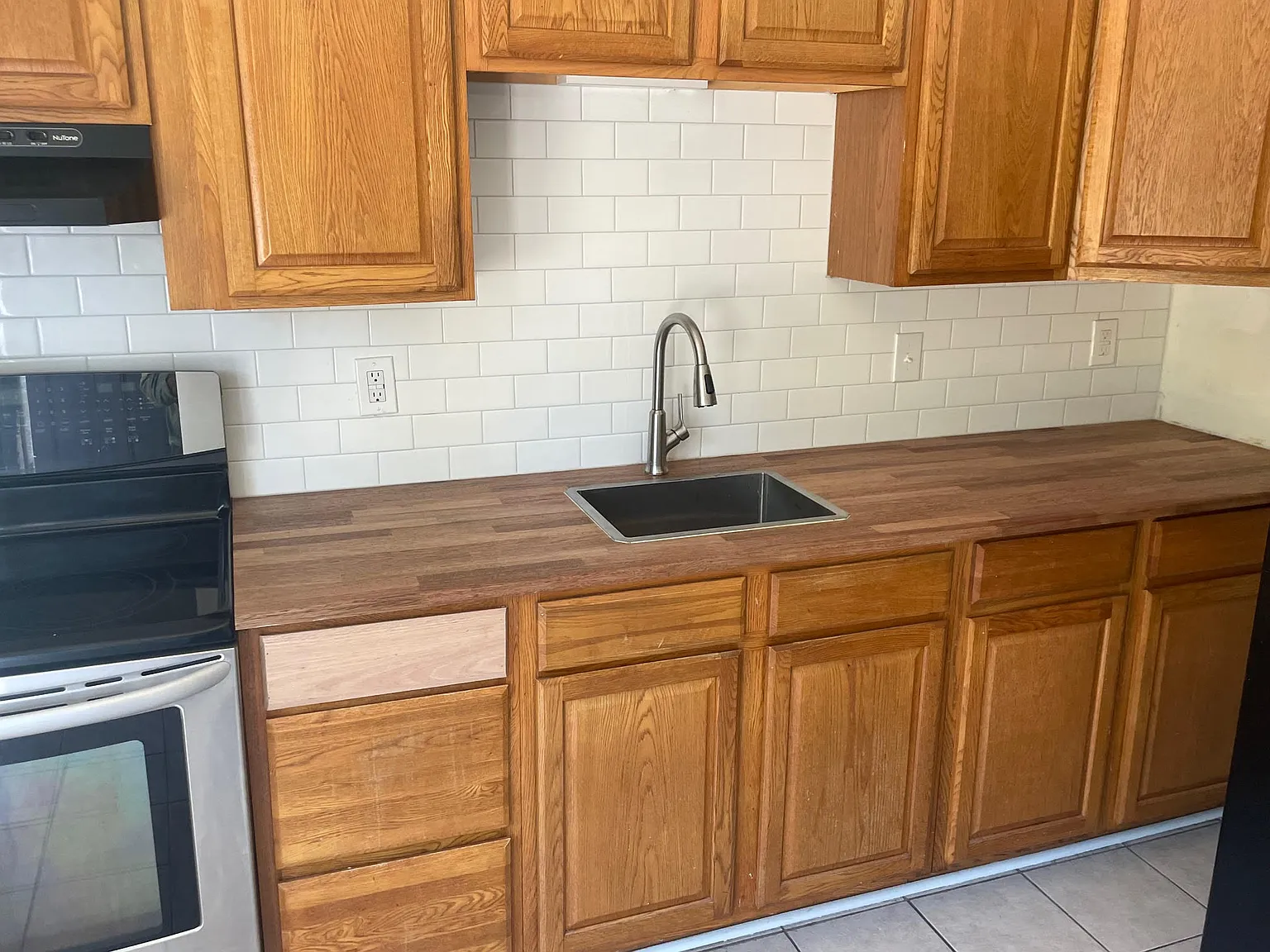 2 bed, 950 sqft, $1,075 — Photo 3