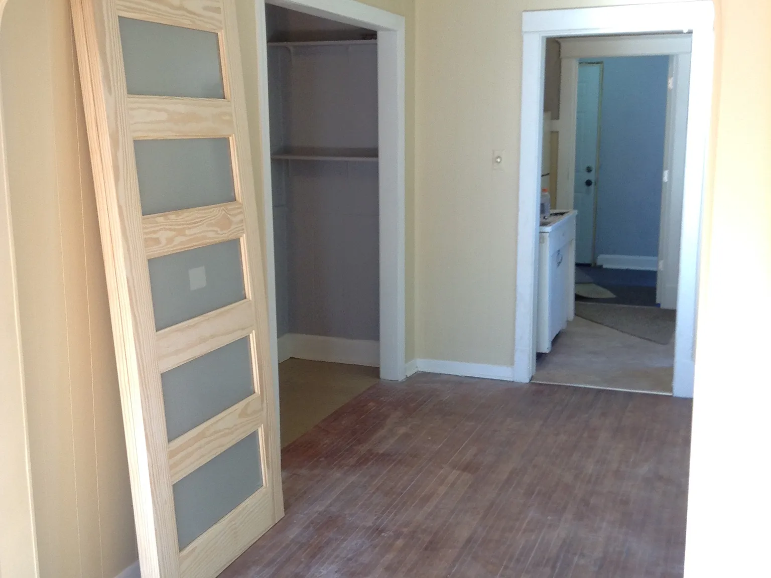 2 bed, $1,075 — Photo 3