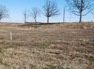 128 Woodspur Dr, Wentzville, MO 63385