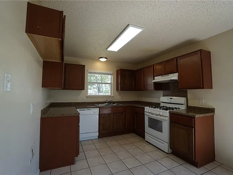 112 Creekside Dr — Photo 27