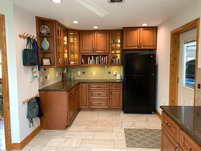 118 Lakeland Dr — Photo 14