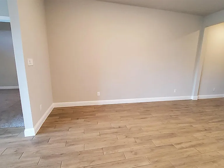 2106 Grapewood Ln — Photo 16