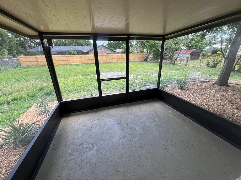 725 Jupiter Blvd NW — Photo 9