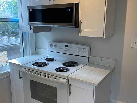 5th image of 2741 Willard Ave Floor 2 & 3
