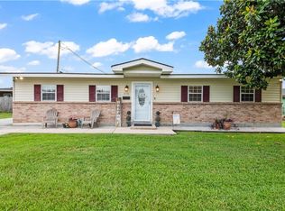2130 N Butterfly Cir, Terrytown, LA 70056