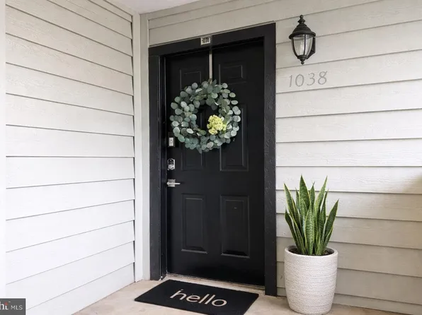 12165 Penderview Ter APT 1038, Fairfax, VA 22033